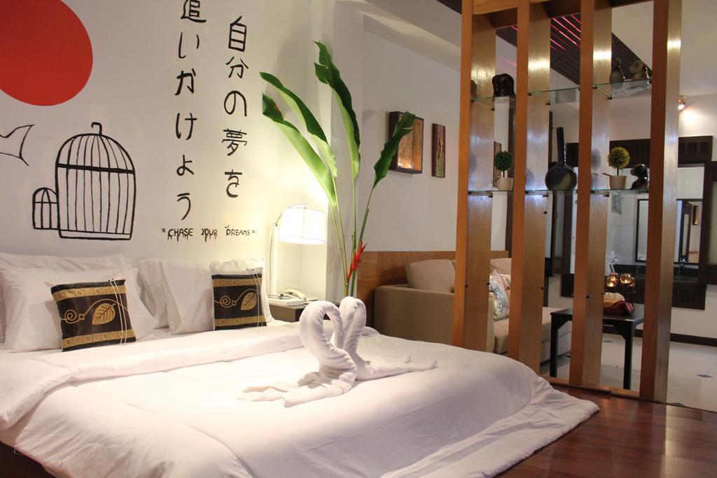 Mook Anda Vandrerhjem Phuket